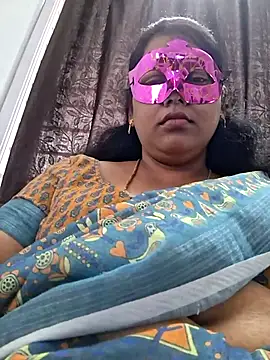 Snapshot of Hot_Sreeja_Tamil chatting on July 2026 04:30:01 AM Hot Sreeja Tamil online show from July 2026 04:30:01 AM