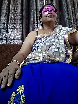 Snapshot of Hot_Sreeja_Tamil chatting on July 2026 04:31:02 AM Hot Sreeja Tamil online show from July 2026 04:31:02 AM