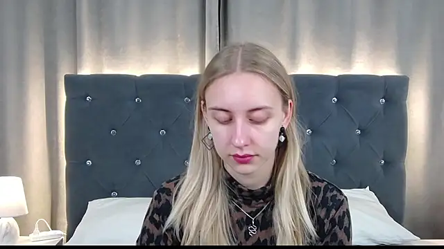 LirienVexx online show from July 2026 03:48:02 AM