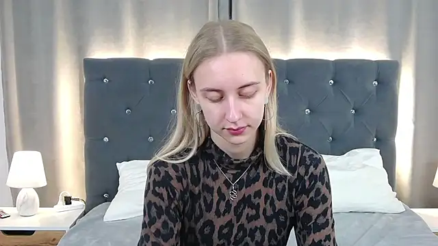 LirienVexx online show from June 2026 04:07:01 AM