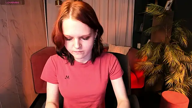 Snapshot of Goddess__Alice chatting on July 2026 01:45:01 PM Goddess Alice online show from July 2026 01:45:01 PM