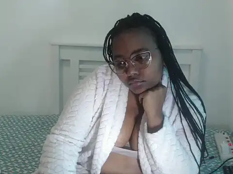 Snapshot of TenderousDoll chatting on June 2026 05:40:02 AM TenderousDoll online show from June 2026 05:40:02 AM