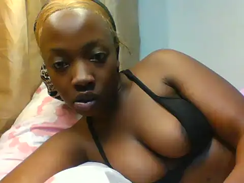 Snapshot of LustforBrownie chatting on June 2026 05:06:01 PM LustforBrownie online show from June 2026 05:06:01 PM