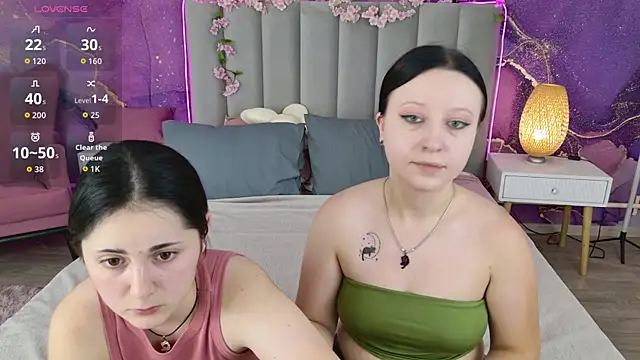 Snapshot of RuthHalll chatting on July 2026 10:03:01 AM RuthHalll online show from July 2026 10:03:01 AM