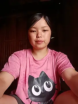 Snapshot of Linna-bae chatting on June 2026 02:28:01 AM Linna-bae online show from June 2026 02:28:01 AM