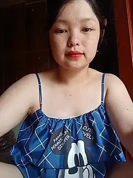 Snapshot of Linna-bae chatting on July 2026 01:58:02 AM Linna-bae online show from July 2026 01:58:02 AM