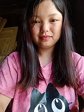 Snapshot of Linna-bae chatting on June 2026 02:24:02 AM Linna-bae online show from June 2026 02:24:02 AM