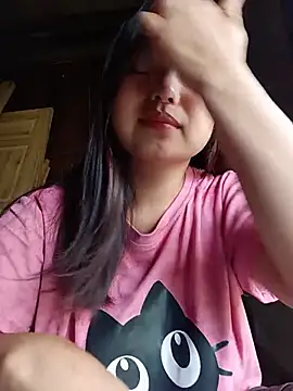 Snapshot of Linna-bae chatting on June 2026 12:07:02 AM Linna-bae online show from June 2026 12:07:02 AM