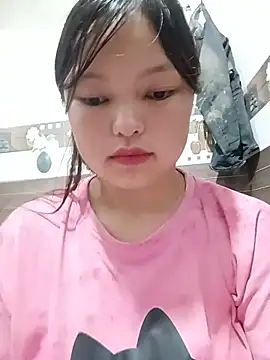 Snapshot of Linna-bae chatting on June 2026 01:11:02 PM Linna-bae online show from June 2026 01:11:02 PM