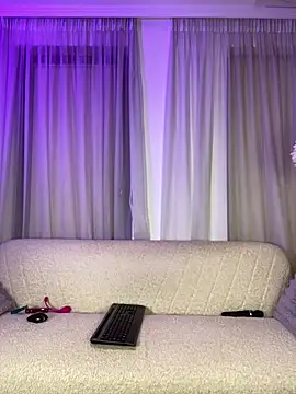 Snapshot of ValentinaMonroee chatting on July 2026 07:22:01 PM ValentinaMonroee online show from July 2026 07:22:01 PM