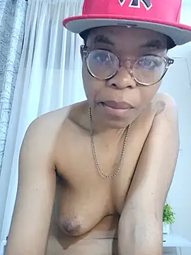 Snapshot of Soft_Hennessy chatting on June 2026 05:18:02 PM Soft Hennessy online show from June 2026 05:18:02 PM