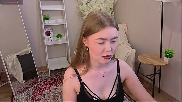 Snapshot of Lina_deels chatting on June 2026 07:08:01 PM Lina deels online show from June 2026 07:08:01 PM