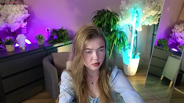 Snapshot of Lina_deels chatting on July 2026 06:53:02 PM Lina deels online show from July 2026 06:53:02 PM