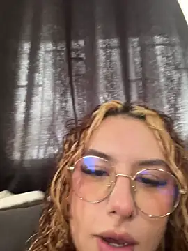 Snapshot of Joyce-fire chatting on June 2026 07:13:01 PM Joyce-fire online show from June 2026 07:13:01 PM
