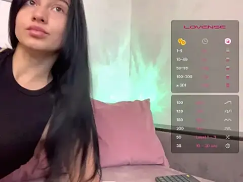 Camilla  Noor online show from June 2026 03:35:02 PM