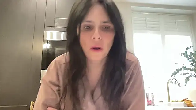 Snapshot of JadeLucy chatting on June 2026 07:16:01 AM JadeLucy online show from June 2026 07:16:01 AM