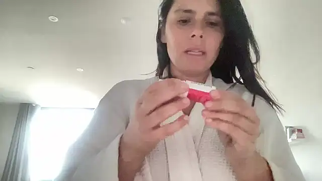 Snapshot of JadeLucy chatting on June 2026 06:29:02 AM JadeLucy online show from June 2026 06:29:02 AM