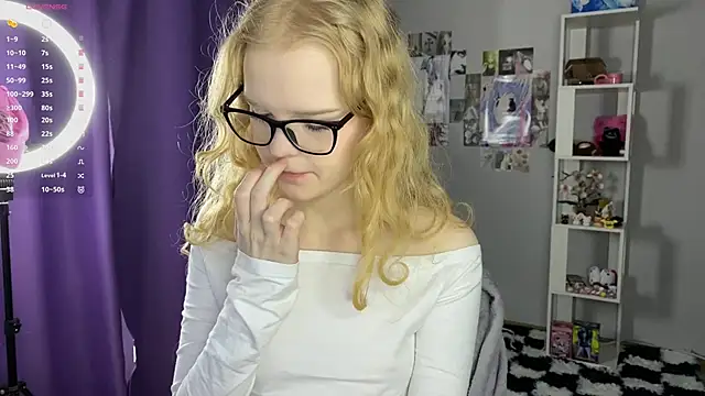 evetease online show from June 2026 04:34:02 AM