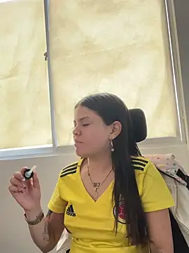 Snapshot of Camila_Duarte_2 chatting on June 2026 01:21:02 PM Camila Duarte 2 online show from June 2026 01:21:02 PM