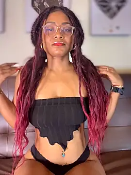 Snapshot of MayaCenat chatting on June 2026 01:34:01 PM MayaCenat online show from June 2026 01:34:01 PM