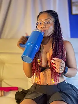 Snapshot of MayaCenat chatting on June 2026 03:21:01 PM MayaCenat online show from June 2026 03:21:01 PM