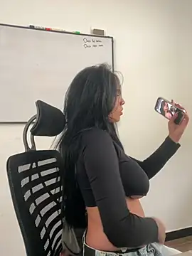 Snapshot of Sara_fernandez- chatting on June 2026 03:45:01 PM Sara fernandez- online show from June 2026 03:45:01 PM