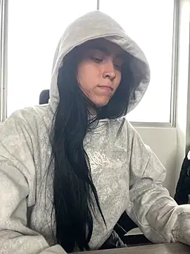 Snapshot of Sara_fernandez- chatting on June 2026 01:28:01 PM Sara fernandez- online show from June 2026 01:28:01 PM