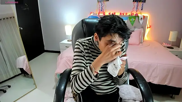 kat cute   online show from June 2026 03:45:02 AM