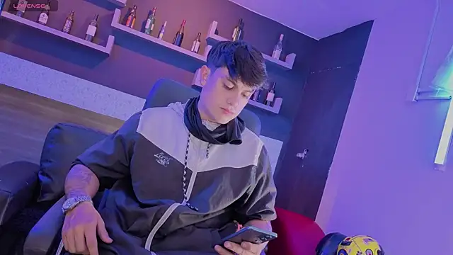 Snapshot of angel_still_ chatting on July 2026 04:10:02 AM angel still online show from July 2026 04:10:02 AM