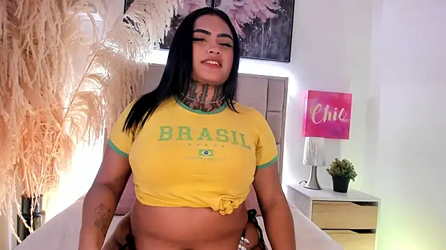 Lairahearvy online show from June 2026 05:00:02 PM