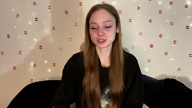 Snapshot of itskylieee chatting on July 2026 09:18:02 AM itskylieee online show from July 2026 09:18:02 AM