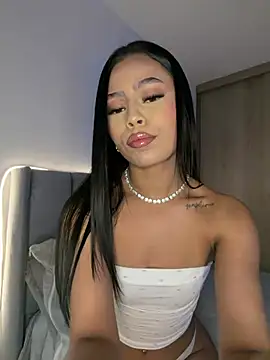 Snapshot of Michell_se chatting on June 2026 05:06:01 AM Michell se online show from June 2026 05:06:01 AM