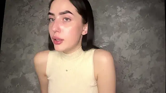 Snapshot of Ailish_Loveee chatting on July 2026 03:53:01 PM Ailish Loveee online show from July 2026 03:53:01 PM