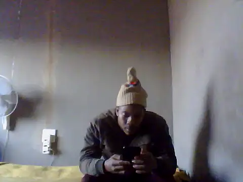Snapshot of kolmbusinesss chatting on June 2026 02:51:01 PM kolmbusinesss online show from June 2026 02:51:01 PM