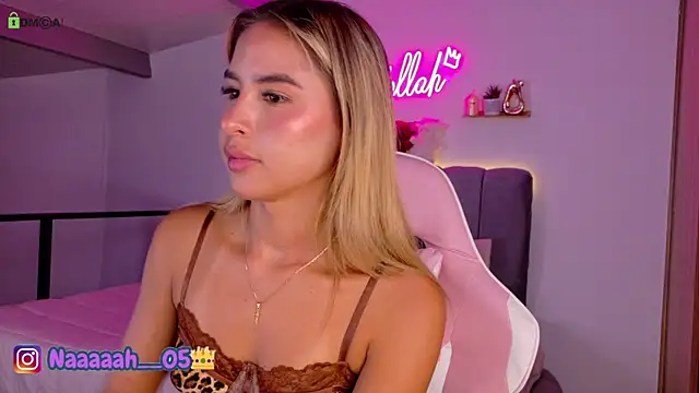 Snapshot of Nallah__ chatting on July 2026 02:23:01 AM Nallah online show from July 2026 02:23:01 AM