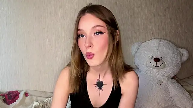 Snapshot of BestSweetyBB chatting on June 2026 03:43:01 PM BestSweetyBB online show from June 2026 03:43:01 PM