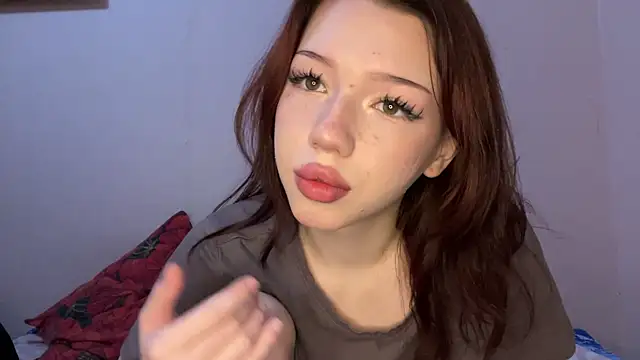 moonlure online show from July 2026 10:50:01 PM