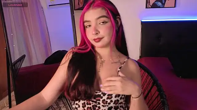 Maia Mancini5 online show from July 2026 08:20:02 PM