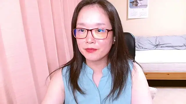 LENA-xo online show from July 2026 03:14:01 PM