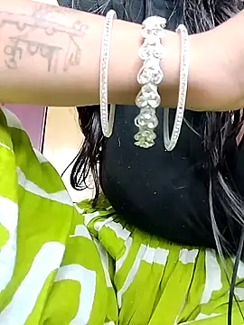 Snapshot of Romantic_riya_06 chatting on June 2026 06:42:02 AM Romantic riya 06 online show from June 2026 06:42:02 AM