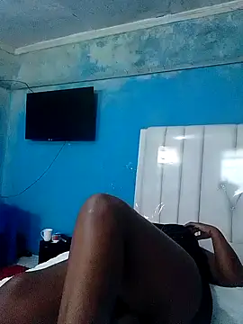 coochieaqua online show from June 2026 09:58:01 AM