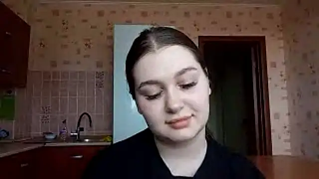 Snapshot of LongFungi chatting on June 2026 08:11:02 AM LongFungi online show from June 2026 08:11:02 AM