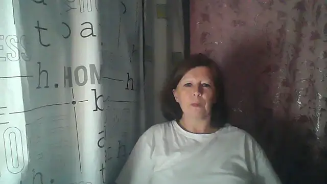 Snapshot of Schastlivaya43 chatting on June 2026 06:40:01 PM Schastlivaya43 online show from June 2026 06:40:01 PM