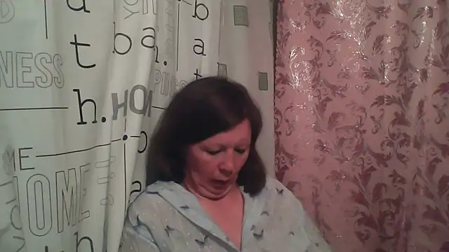 Snapshot of Schastlivaya43 chatting on June 2026 07:19:02 PM Schastlivaya43 online show from June 2026 07:19:02 PM