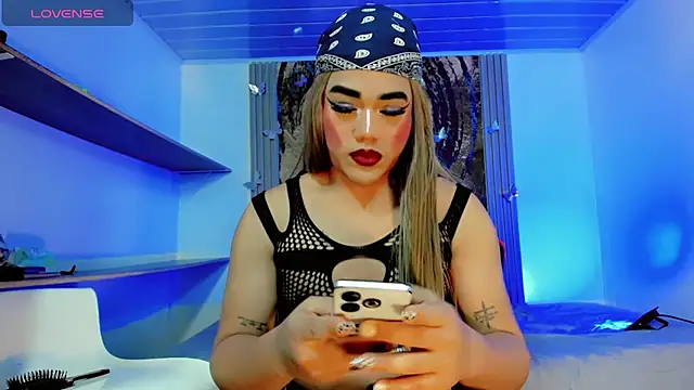 lisa armas online show from June 2026 02:48:02 PM
