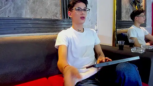Snapshot of Brianhot0F chatting on July 2026 11:39:01 AM Brianhot0F online show from July 2026 11:39:01 AM