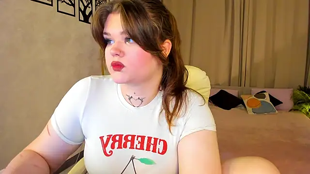 Snapshot of meow_weow chatting on July 2026 12:26:02 PM meow weow online show from July 2026 12:26:02 PM