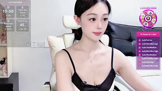 Snapshot of Ellaa999 chatting on June 2026 09:14:02 AM Ellaa999 online show from June 2026 09:14:02 AM