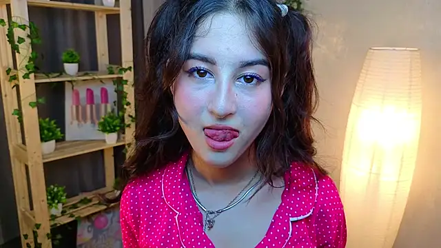 JasminKitany online show from June 2026 07:44:02 PM