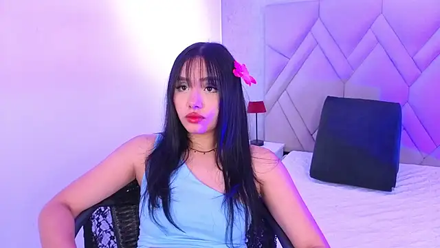 Snapshot of Mila__Fire chatting on June 2026 11:48:02 AM Mila Fire online show from June 2026 11:48:02 AM